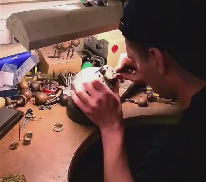 making of gold signet ring for men by Berradas jewelry